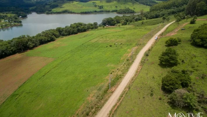 Maravilhosos terrenos no Alague