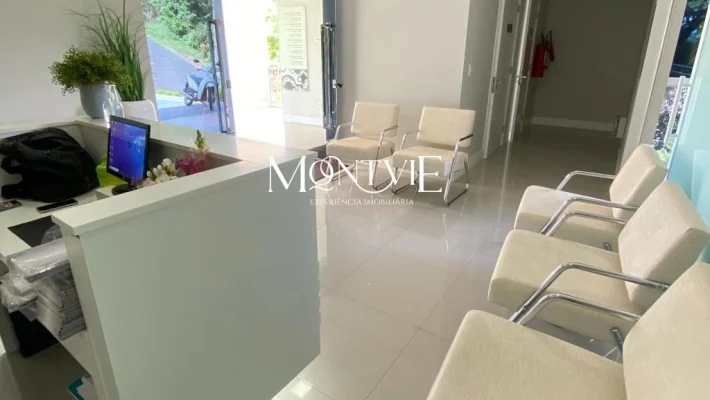 Excelente sala mobiliada