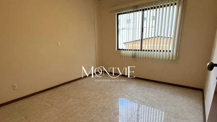 Semi mobiliado