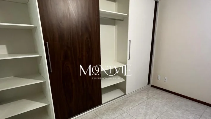 Semi mobiliado