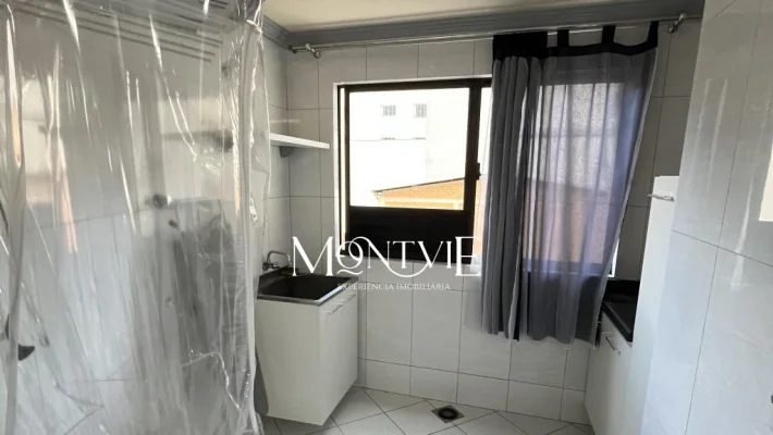 Semi mobiliado